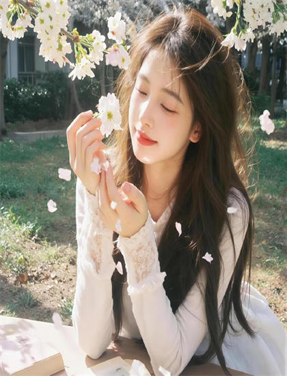 美女特工电影_翘臀后进啪视频在线观看